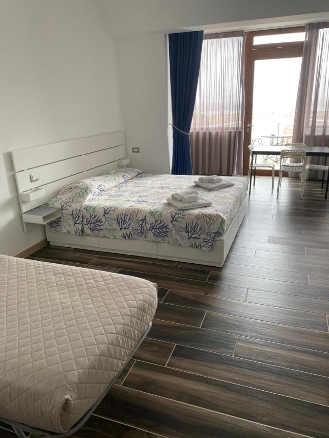 Manfredi Sea Room Vieste Luaran gambar